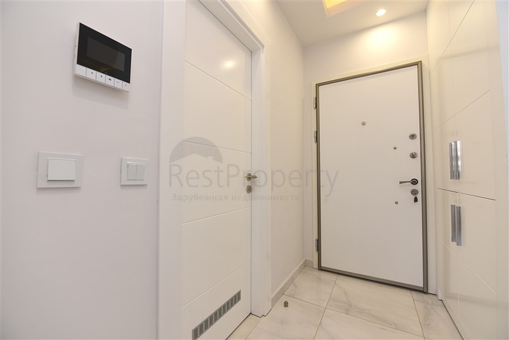 ضمن مجمع فاخر - شقة غرفة وصالة مؤثثة - قريبة من البحر - في مهموتلار / الانيا 