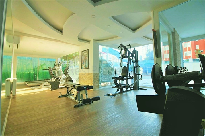 ضمن مجمع فاخر - شقة غرفة وصالة مؤثثة - قريبة من البحر - في مهموتلار / الانيا 