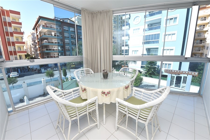 ضمن مجمع فاخر - شقة غرفة وصالة مؤثثة - قريبة من البحر - في مهموتلار / الانيا 