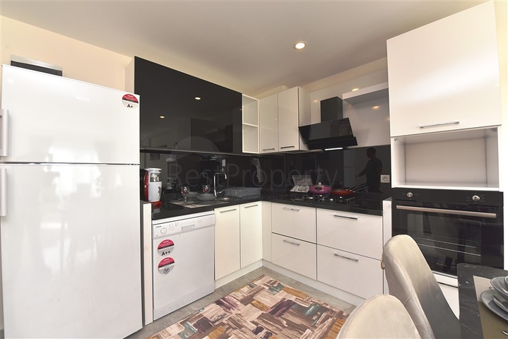 شقق غرفة وصالة لكن ! مساحة 80 متر / ضمن مجمع سكني في مهموتلار / الانيا 