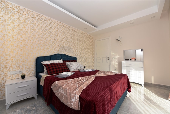 شقق غرفة وصالة لكن ! مساحة 80 متر / ضمن مجمع سكني في مهموتلار / الانيا 