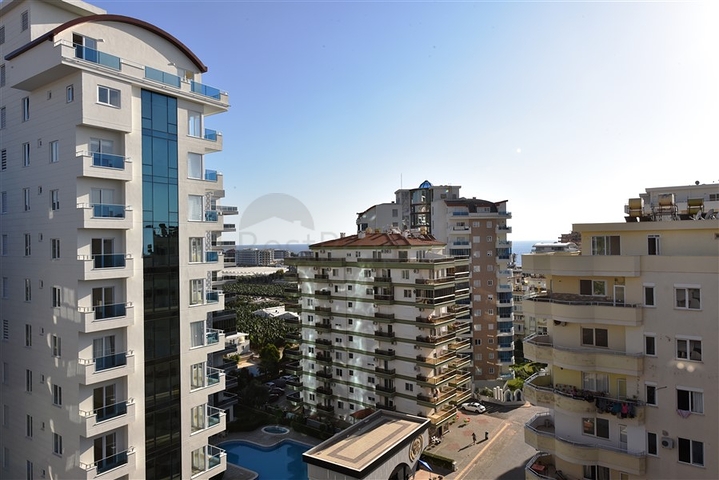 شقق غرفة وصالة لكن ! مساحة 80 متر / ضمن مجمع سكني في مهموتلار / الانيا 