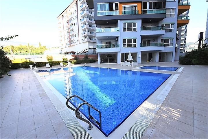 شقق غرفة وصالة لكن ! مساحة 80 متر / ضمن مجمع سكني في مهموتلار / الانيا 