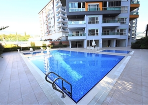 شقق غرفة وصالة لكن ! مساحة 80 متر / ضمن مجمع سكني في مهموتلار / الانيا 