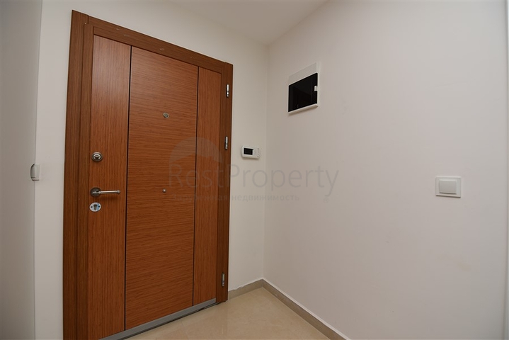 اطلالة بحر -شقة مؤثثة - غرفة وصالة -في مجمع 5 نجوم -كارجي جاك / الانيا 