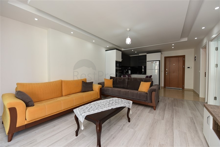 اطلالة بحر -شقة مؤثثة - غرفة وصالة -في مجمع 5 نجوم -كارجي جاك / الانيا 