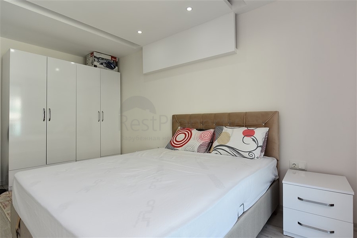 اطلالة بحر -شقة مؤثثة - غرفة وصالة -في مجمع 5 نجوم -كارجي جاك / الانيا 