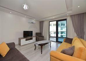 اطلالة بحر -شقة مؤثثة - غرفة وصالة -في مجمع 5 نجوم -كارجي جاك / الانيا 