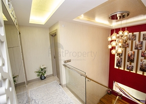 شقة راقية 5 + 1 مع مدخل للحديقة في اونجالي كونيالتي