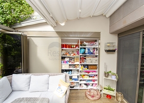 شقة راقية 5 + 1 مع مدخل للحديقة في اونجالي كونيالتي