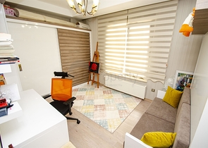 شقة راقية 5 + 1 مع مدخل للحديقة في اونجالي كونيالتي