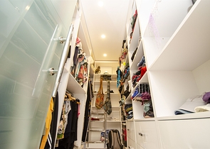 شقة راقية 5 + 1 مع مدخل للحديقة في اونجالي كونيالتي