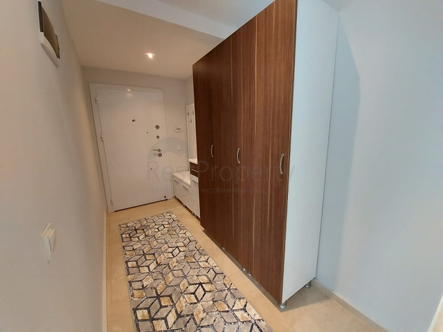 بسعر مناسب - شقة مؤثثة من تصميم 1+2 غرفتين وصالة - ضمن مجمع سكني - في مهموتلار / الانيا 