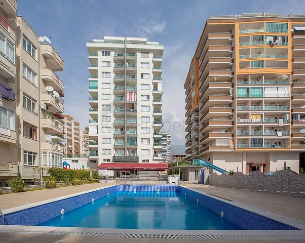 طابق مرتفع - شقة غرفة وصالة - ضمن مجمع سكني - في مهموتلار / الانيا 