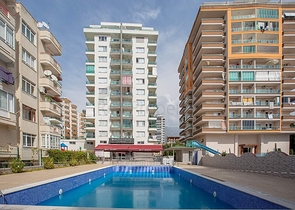 طابق مرتفع - شقة غرفة وصالة - ضمن مجمع سكني - في مهموتلار / الانيا 