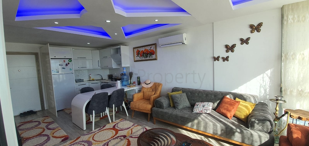 طابق مرتفع - شقة انيقة من تصميم 1+1 - ضمن مجمع - في مهموتلار / الانيا 