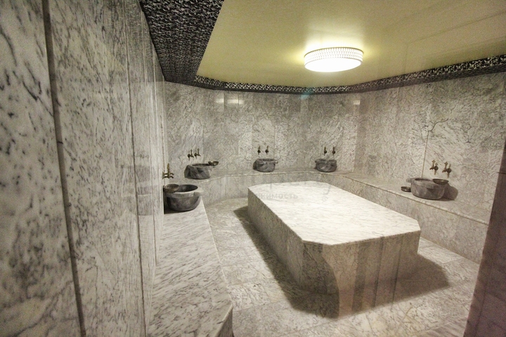 طابق مرتفع - شقة انيقة من تصميم 1+1 - ضمن مجمع - في مهموتلار / الانيا 