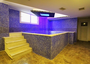 طابق مرتفع - شقة انيقة من تصميم 1+1 - ضمن مجمع - في مهموتلار / الانيا 