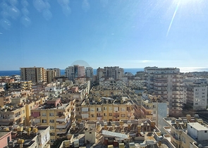 طابق مرتفع - شقة انيقة من تصميم 1+1 - ضمن مجمع - في مهموتلار / الانيا 