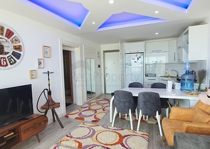 طابق مرتفع - شقة انيقة من تصميم 1+1 - ضمن مجمع - في مهموتلار / الانيا 