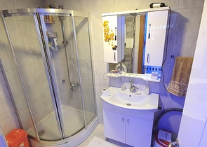 طابق مرتفع - شقة انيقة من تصميم 1+1 - ضمن مجمع - في مهموتلار / الانيا 