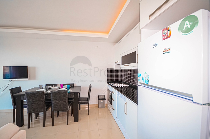 اطلالة بحر - طابق مرتفع - شقة غرفة وصالة مفروشة - في مهموتلار / الانيا 