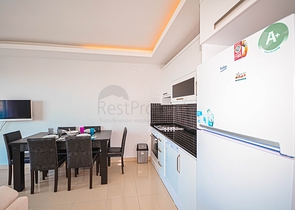 اطلالة بحر - طابق مرتفع - شقة غرفة وصالة مفروشة - في مهموتلار / الانيا 