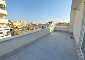 قريبة من البحر والمركز - شقة غرفتين وصالة -بدون فرش - في مهموتلار / الانيا 