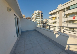 قريبة من البحر والمركز - شقة غرفتين وصالة -بدون فرش - في مهموتلار / الانيا 