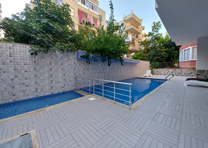 قريبة من البحر والمركز - شقة غرفتين وصالة -بدون فرش - في مهموتلار / الانيا 