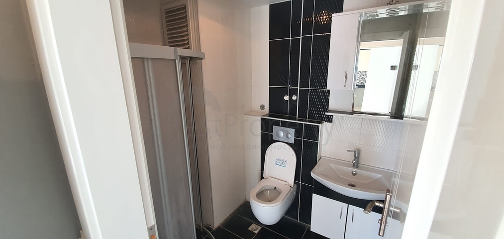 اطلالة جبلية - قريبة من الحدمات - شقق بتصميم غرفة وصالة - في مهموتلار /الانيا 