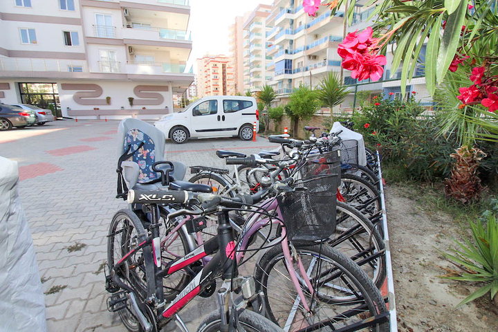 اطلالة جبلية - قريبة من الحدمات - شقق بتصميم غرفة وصالة - في مهموتلار /الانيا 