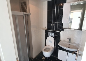 اطلالة جبلية - قريبة من الحدمات - شقق بتصميم غرفة وصالة - في مهموتلار /الانيا 