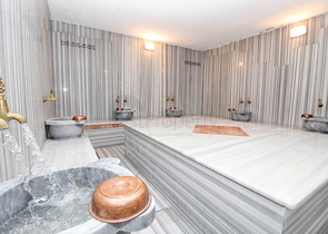 اطلالة جبلية - قريبة من الحدمات - شقق بتصميم غرفة وصالة - في مهموتلار /الانيا 