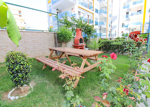 اطلالة جبلية - قريبة من الحدمات - شقق بتصميم غرفة وصالة - في مهموتلار /الانيا 