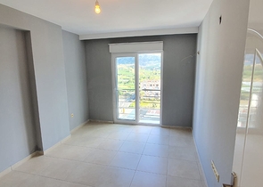 اطلالة جبلية - قريبة من الحدمات - شقق بتصميم غرفة وصالة - في مهموتلار /الانيا 