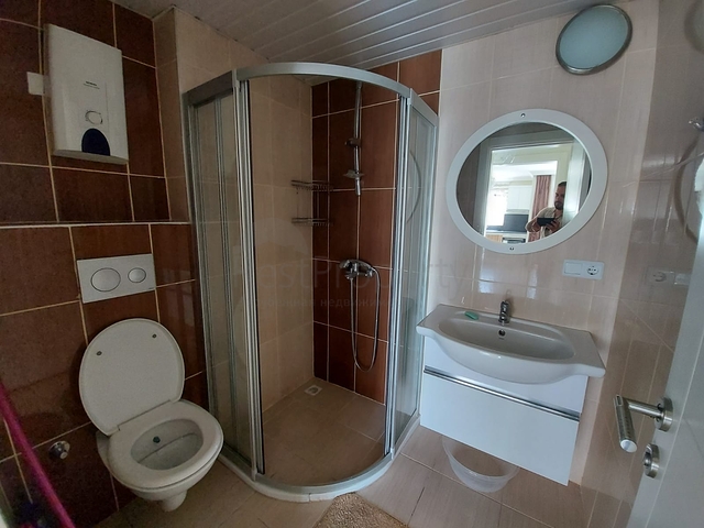 شقة مؤثثة - غرفة وصالة - ضمن مجمع سكني قريب من البحر - في مهموتلار / الانيا 