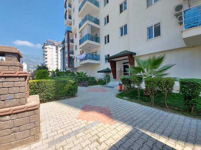 شقة مؤثثة - غرفة وصالة - ضمن مجمع سكني قريب من البحر - في مهموتلار / الانيا 