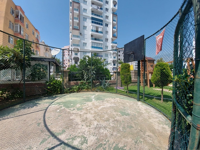 شقة مؤثثة - غرفة وصالة - ضمن مجمع سكني قريب من البحر - في مهموتلار / الانيا 