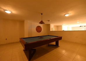 شقة مؤثثة - غرفة وصالة - ضمن مجمع سكني قريب من البحر - في مهموتلار / الانيا 