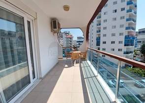 شقة مؤثثة - غرفة وصالة - ضمن مجمع سكني قريب من البحر - في مهموتلار / الانيا 