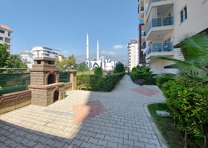 شقة مؤثثة - غرفة وصالة - ضمن مجمع سكني قريب من البحر - في مهموتلار / الانيا 