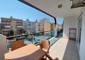 شقة مؤثثة - غرفة وصالة - ضمن مجمع سكني قريب من البحر - في مهموتلار / الانيا 