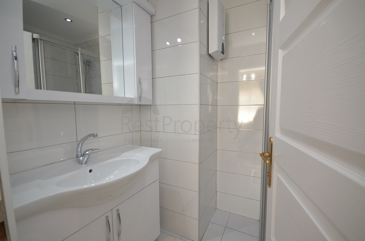 شقة مفروشة - تصميم غرفتين وصالة - 200 م عن البحر - في مهموتلار / الانيا 