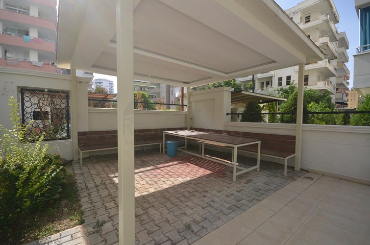 شقة مفروشة - تصميم غرفتين وصالة - 200 م عن البحر - في مهموتلار / الانيا 