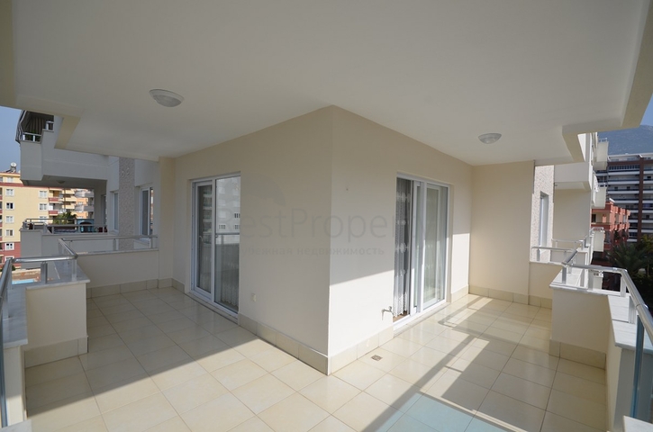 شقة مفروشة - تصميم غرفتين وصالة - 200 م عن البحر - في مهموتلار / الانيا 