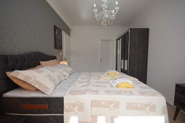 شقة مفروشة - تصميم غرفتين وصالة - 200 م عن البحر - في مهموتلار / الانيا 