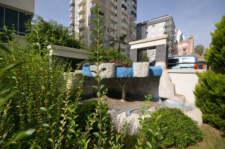 شقة مفروشة - تصميم غرفتين وصالة - 200 م عن البحر - في مهموتلار / الانيا 