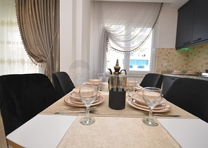 شقة مفروشة - تصميم غرفتين وصالة - 200 م عن البحر - في مهموتلار / الانيا 