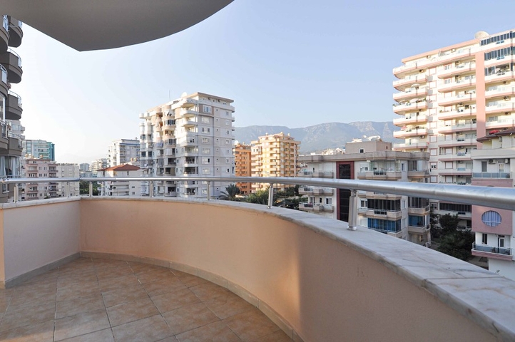 شقة مفروشة - غرفة وصالة - قريبة من البحر - في مهموتلار / الانيا 